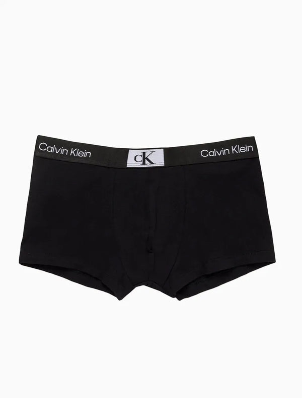 CUECA MASCULINA LOW RISE TRUNK COTTON 1996 CALVIN KLEIN UNDERWEAR PRETO