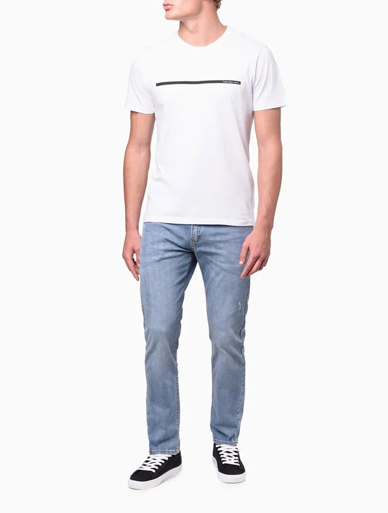 CAMISETA MASCULINA DE ALGODÃO BÁSICA ESTAMPA LOGO PALITO CALVIN KLEIN JEANS BRANCOCAMISETA MASCULINA DE ALGODÃO BÁSICA ESTAMPA LOGO PALITO CALVIN KLEIN JEANS BRANCO