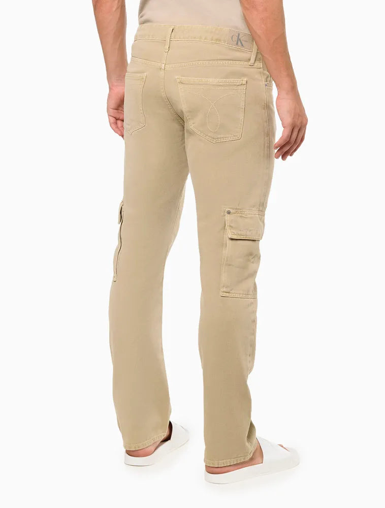 CALÇA MASCULINA COLOR STRAIGHT CARGO CALVIN KLEIN JEANS CAQUI CLARO